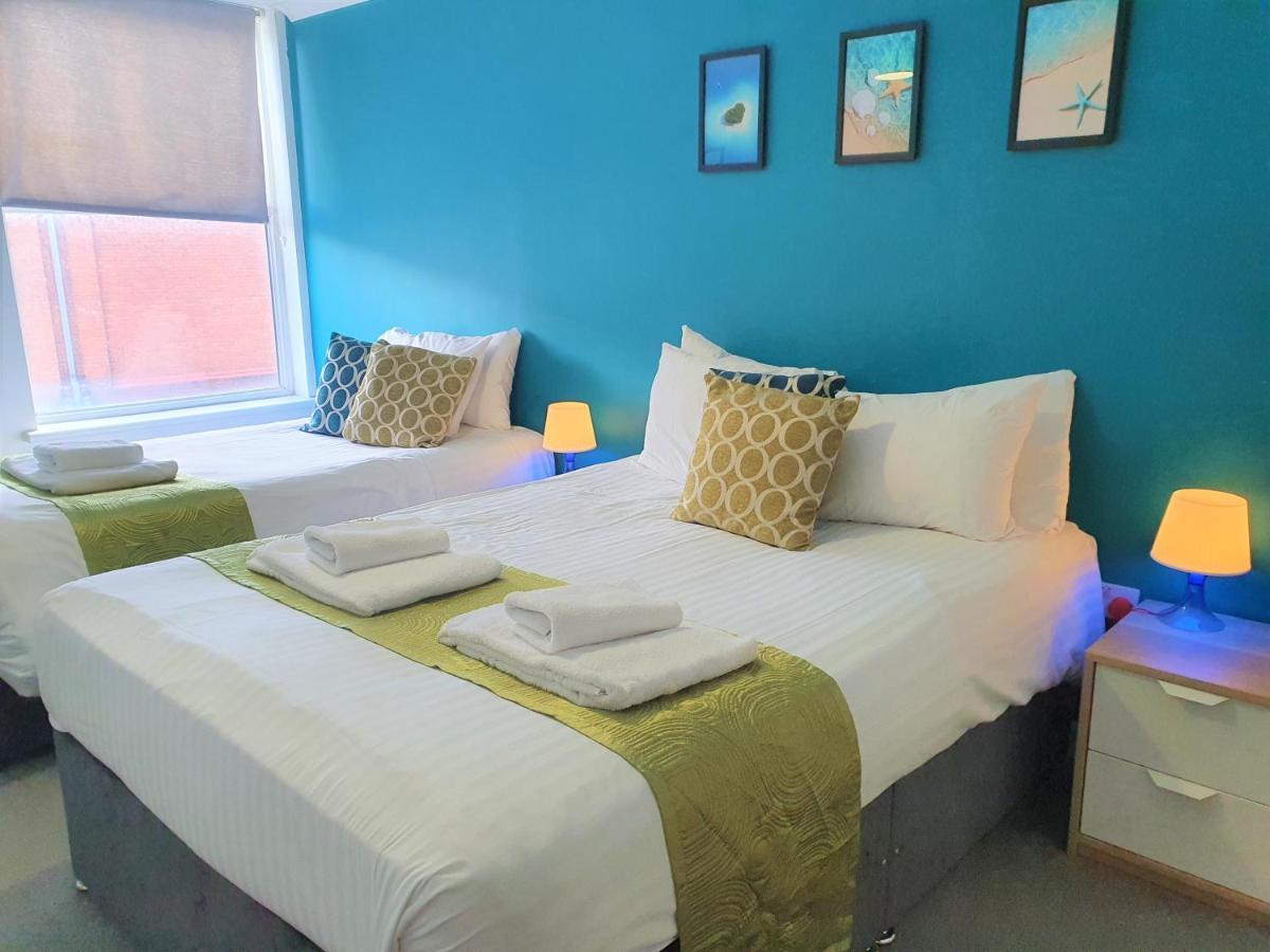 Old Town Apartments Суиндън Екстериор снимка